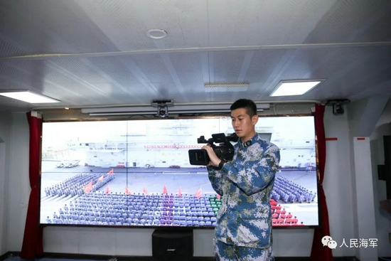 酷！清华毕业的航母记者亮相讲台 一起认识一下他们 (http://www.airsdon.com/) 军事 第4张
