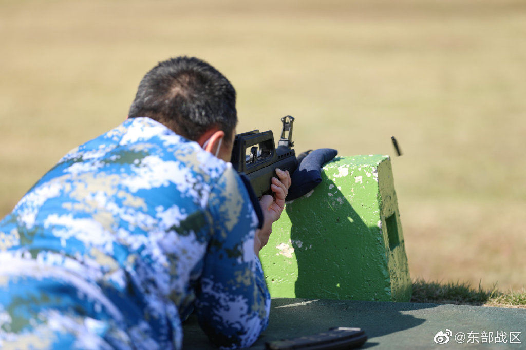 东部战区海军航空兵实弹射击考核 检验射击水平(图) (http://www.cstr.net.cn/) 军事 第8张