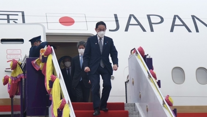 时隔9年 日本首相正式访问了这个中国的邻国 (http://www.hsqixing.com/) 军事 第1张