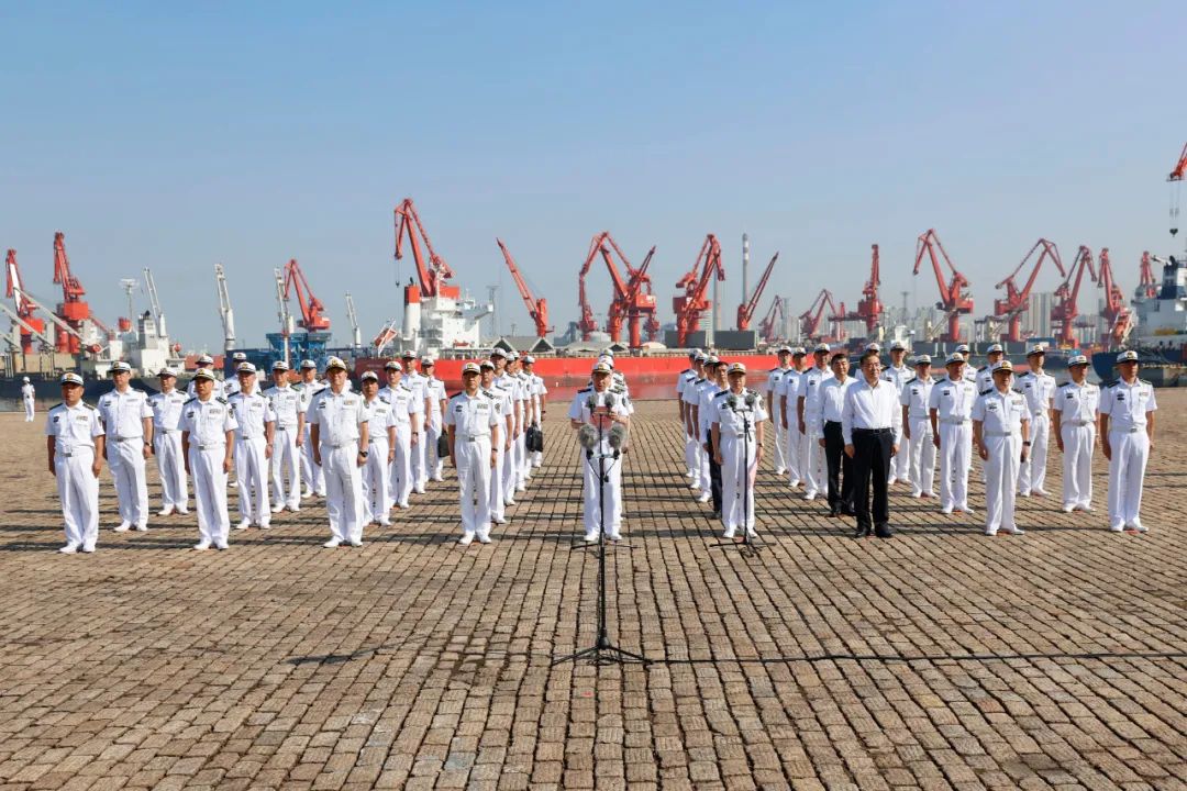 海军第42批护航编队起航奔赴亚丁湾 (http://www.ix89.net/) 军事 第1张