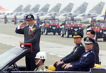 據臺灣媒體報道,繼臺中清泉崗空軍基地完成idf戰機(經國號)聯隊話裝