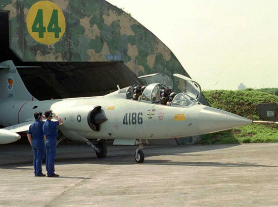 һֱõ1998F-104