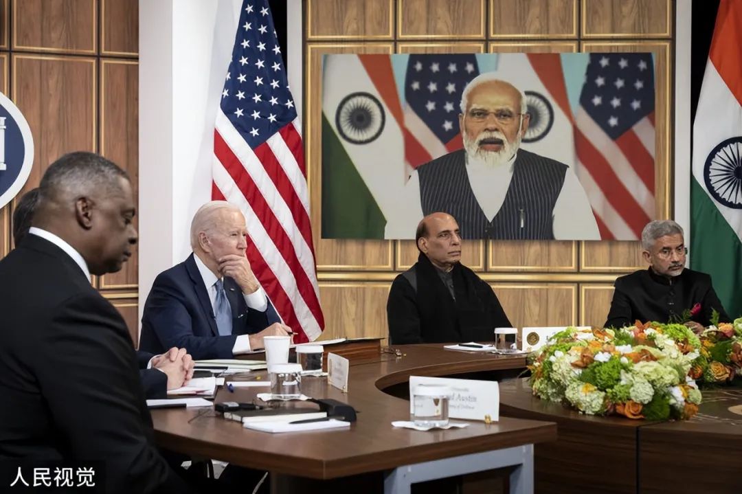 当地时间4月11日，美国总统拜登与印度总理莫迪举行视频会晤。图源：人民视觉