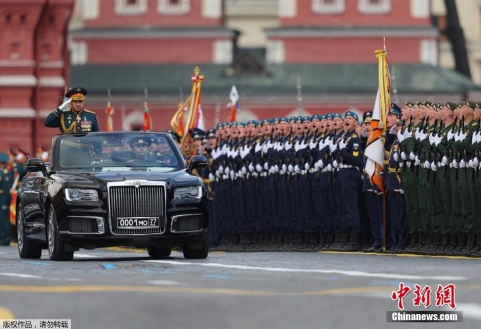 俄罗斯红场阅兵普京致辞 现场三呼“乌拉”(多图)