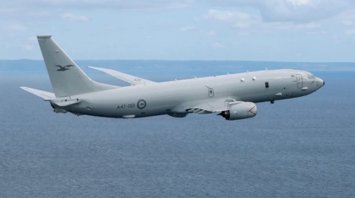 侠客岛：加拿大 澳大利亚军机逼近中国领空想干嘛？