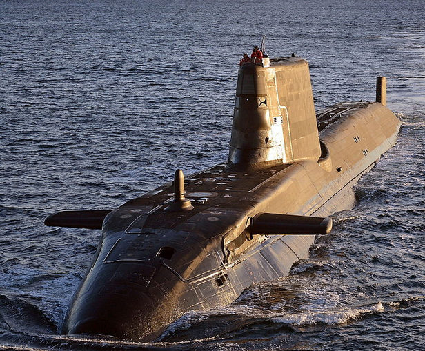 英国皇家海军“机敏”级攻击型核潜艇（维基百科）