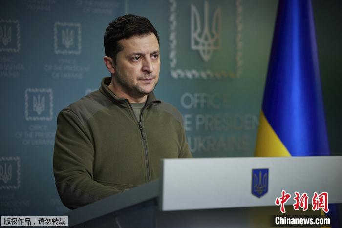 泽连斯基：乌克兰对俄记者杜金娜之死不负有责任