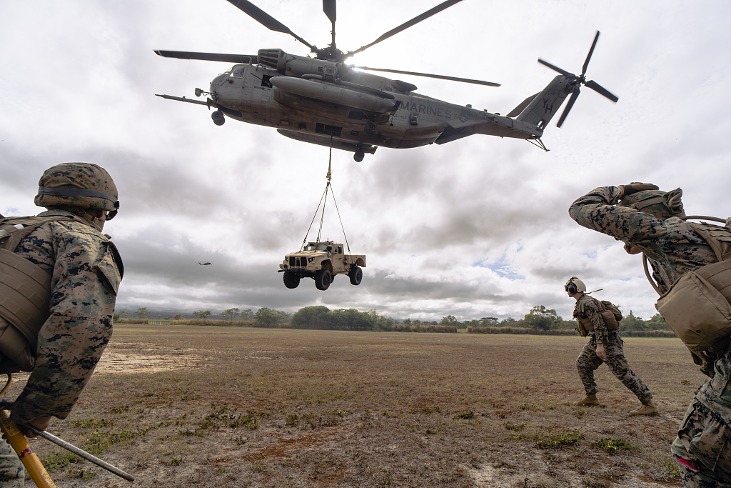 美军一直升机训练期间突然硬着陆 致一名特种兵死亡